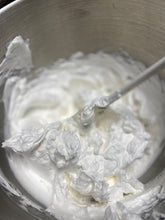 Charger l'image dans la galerie, Chantilly de Karité- Une caresse fondante pour votre peau