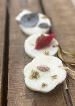 Charger l'image dans la galerie, Suspension parfumée- Pratique et sensorielle